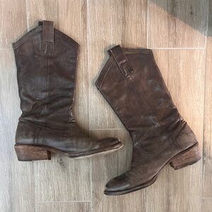Frye brown Durato mid calf pull on leather boots